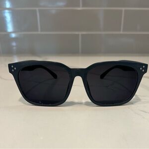Zenni Sunglasses Excellent Condition No Scratches‎